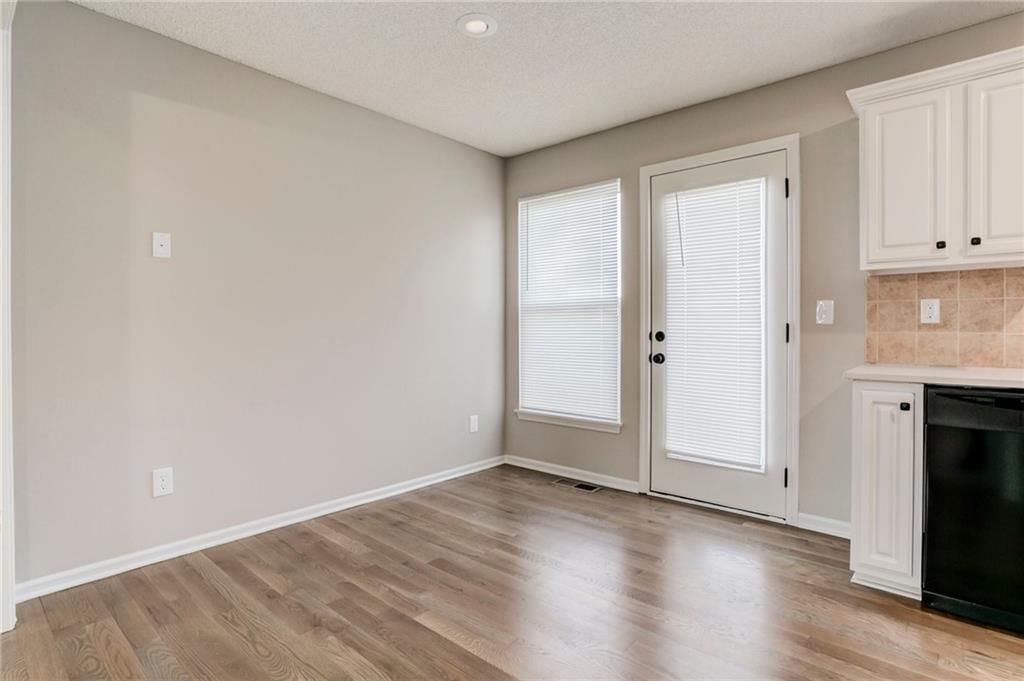 12774 Walker Avenue — photo 5