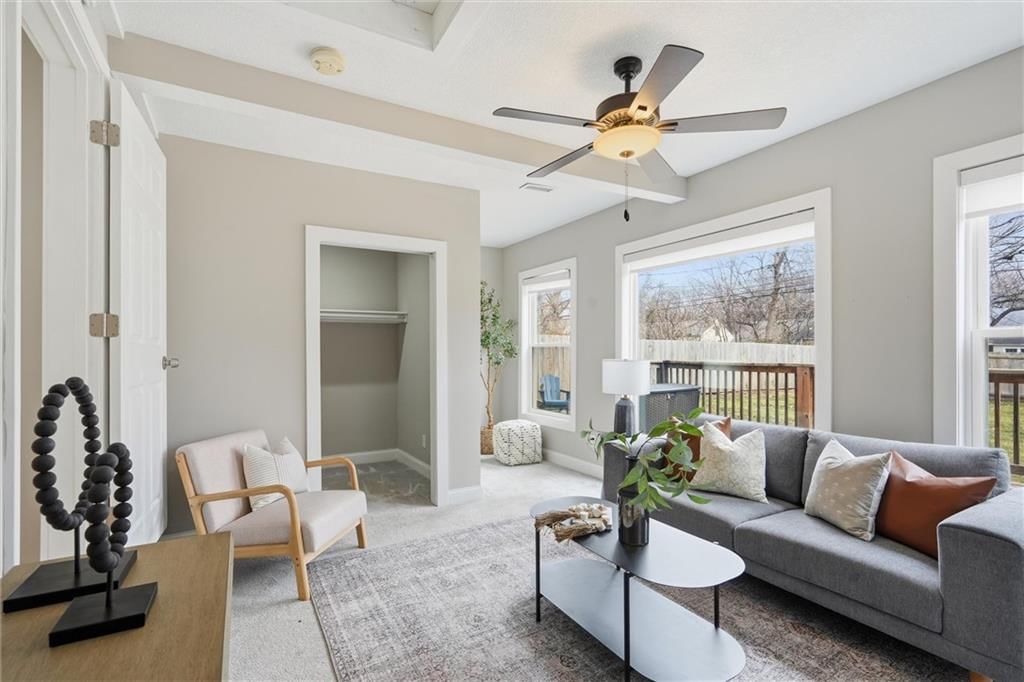 7945 Madison Avenue — photo 12