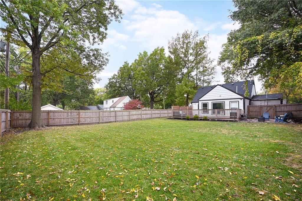 7945 Madison Avenue — photo 25