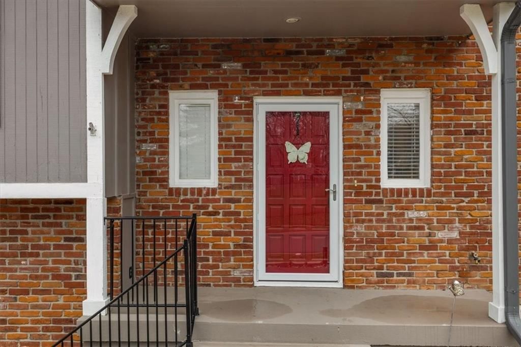 16008 W 139th Terrace — photo 3