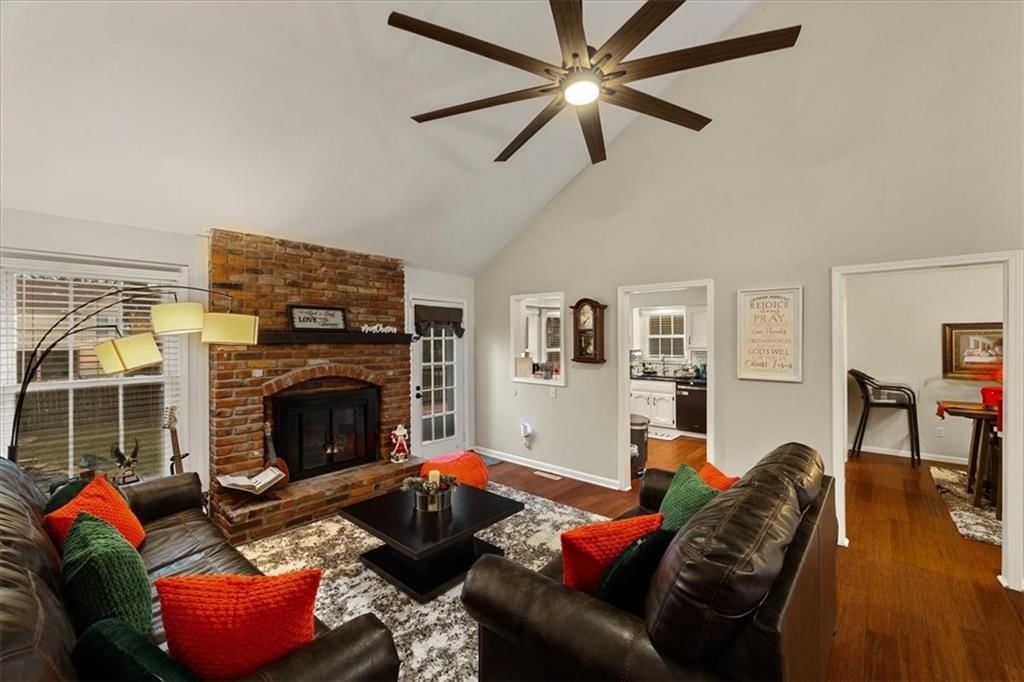 16008 W 139th Terrace — photo 7