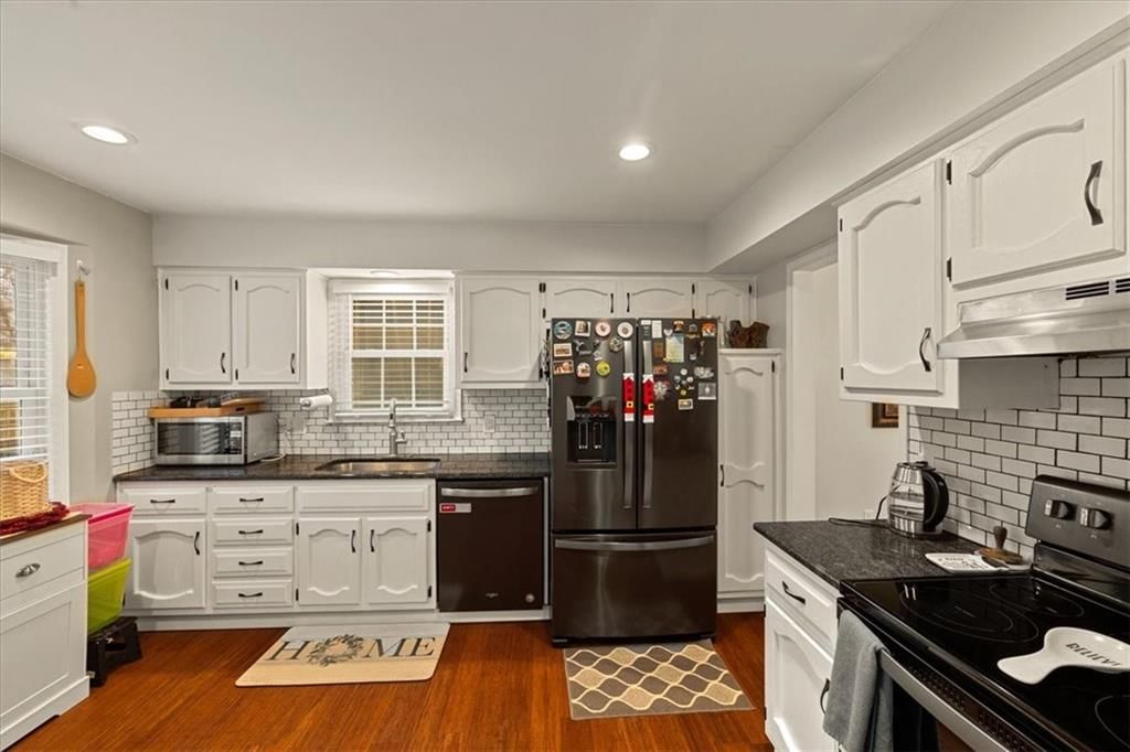16008 W 139th Terrace — photo 14