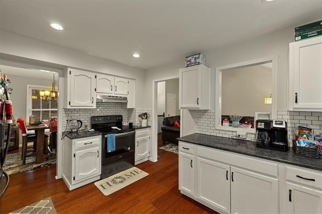 16008 W 139th Terrace — photo 15