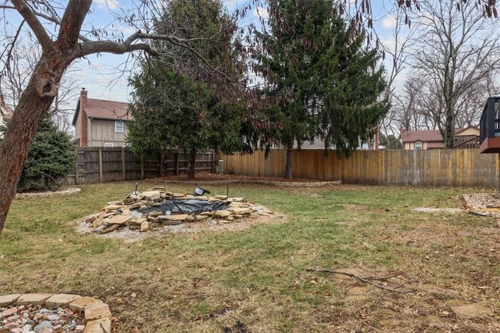 16008 W 139th Terrace — photo 39