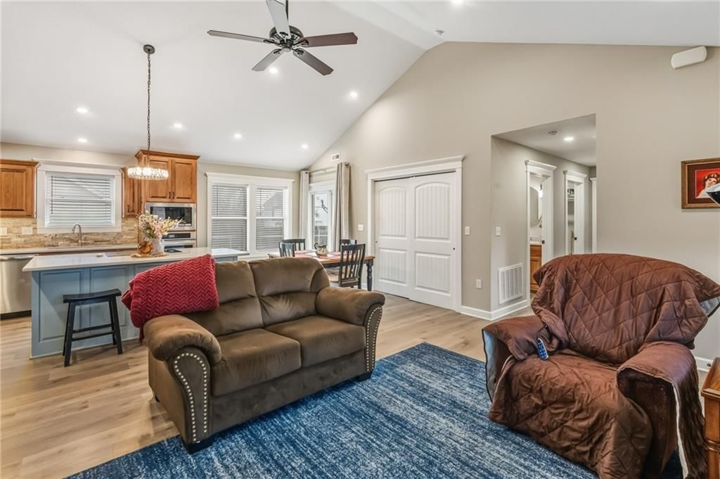 401 N Ritchie Street — photo 12
