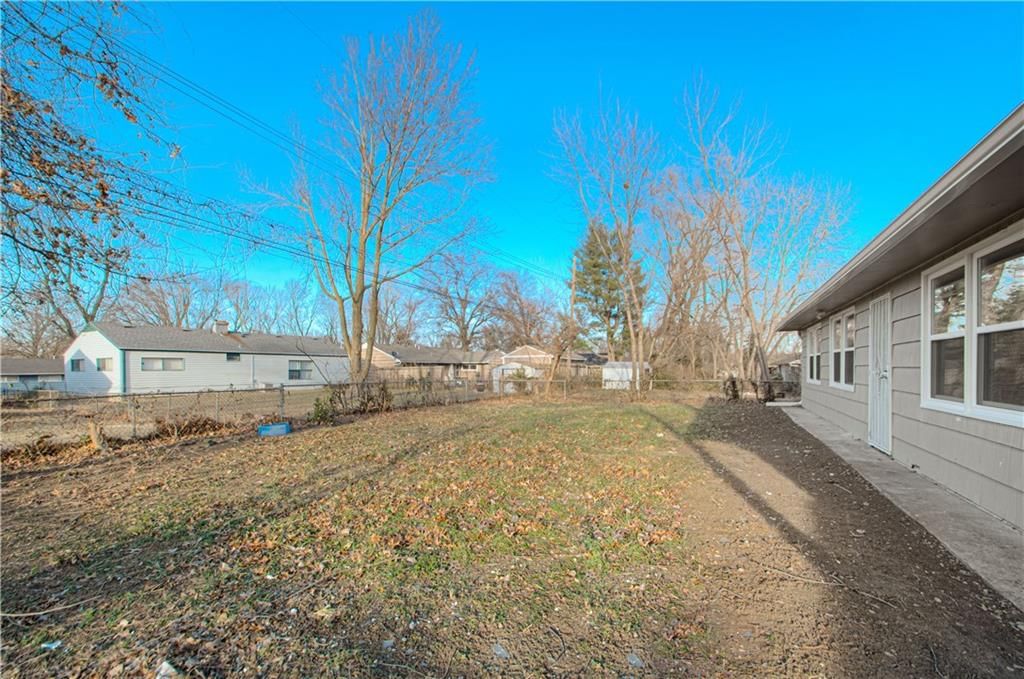 7304 E 109th Terrace — photo 33