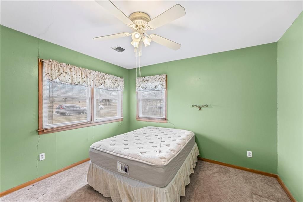 1018 N Sycamore Street — photo 11