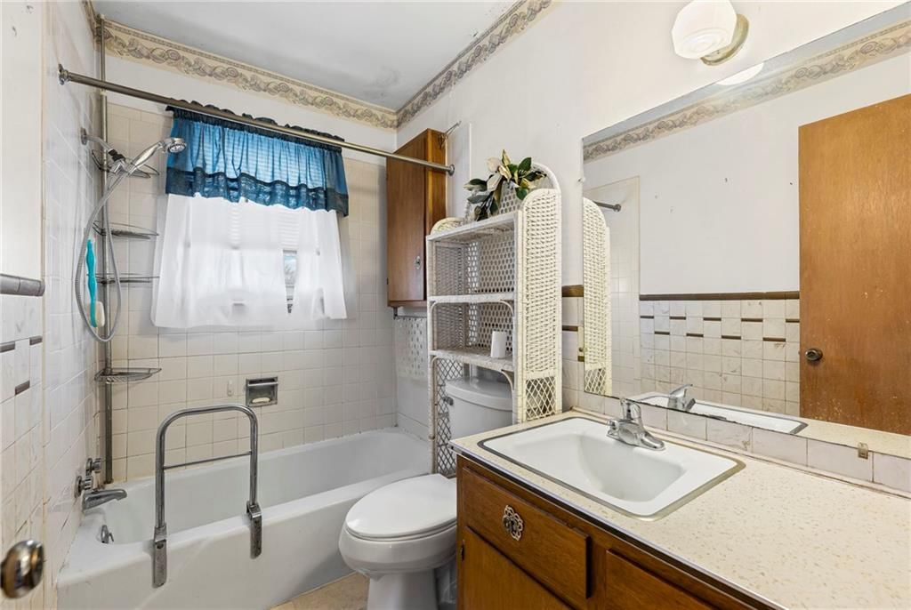 1018 N Sycamore Street — photo 13