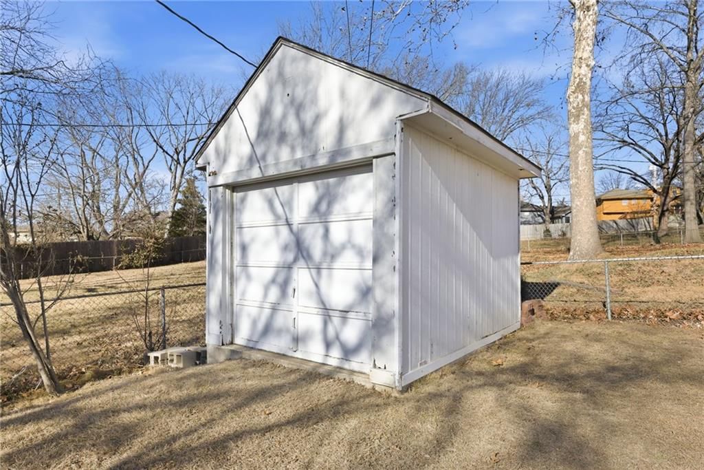 10000 W 93rd Street — photo 37