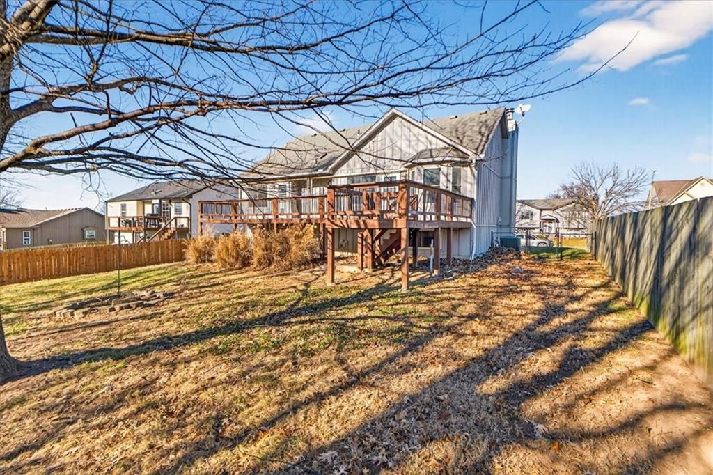 205 W Laredo Trail — photo 43