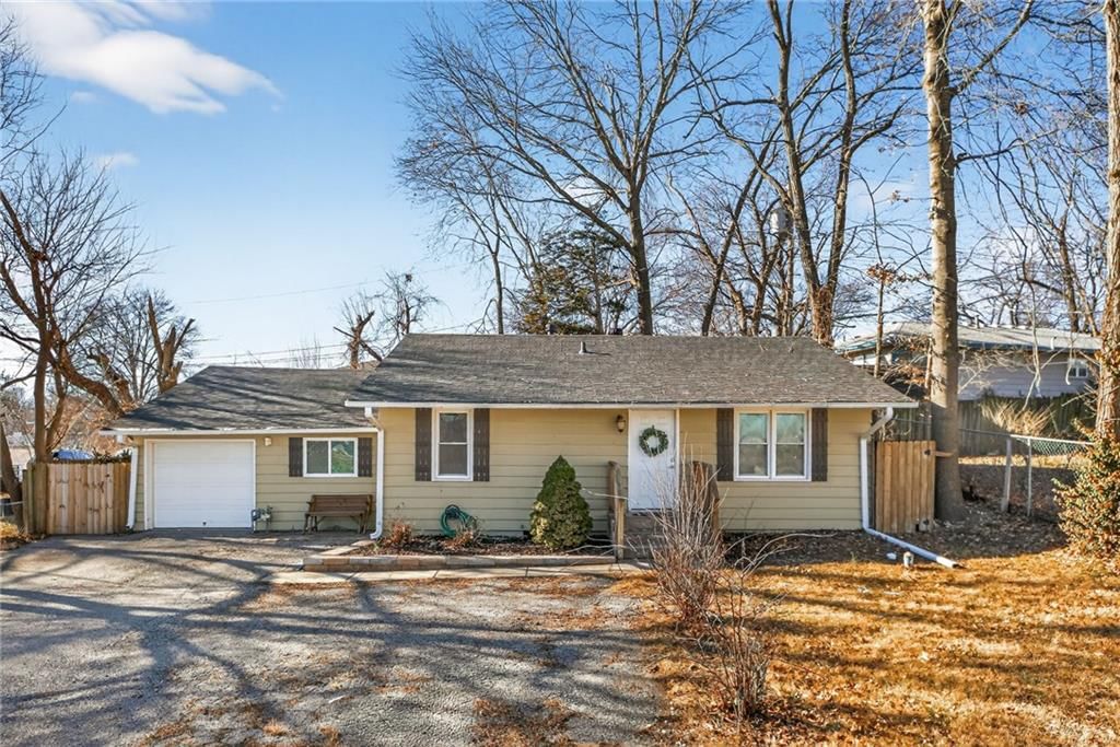 36 N Ridge Avenue, Liberty, MO
