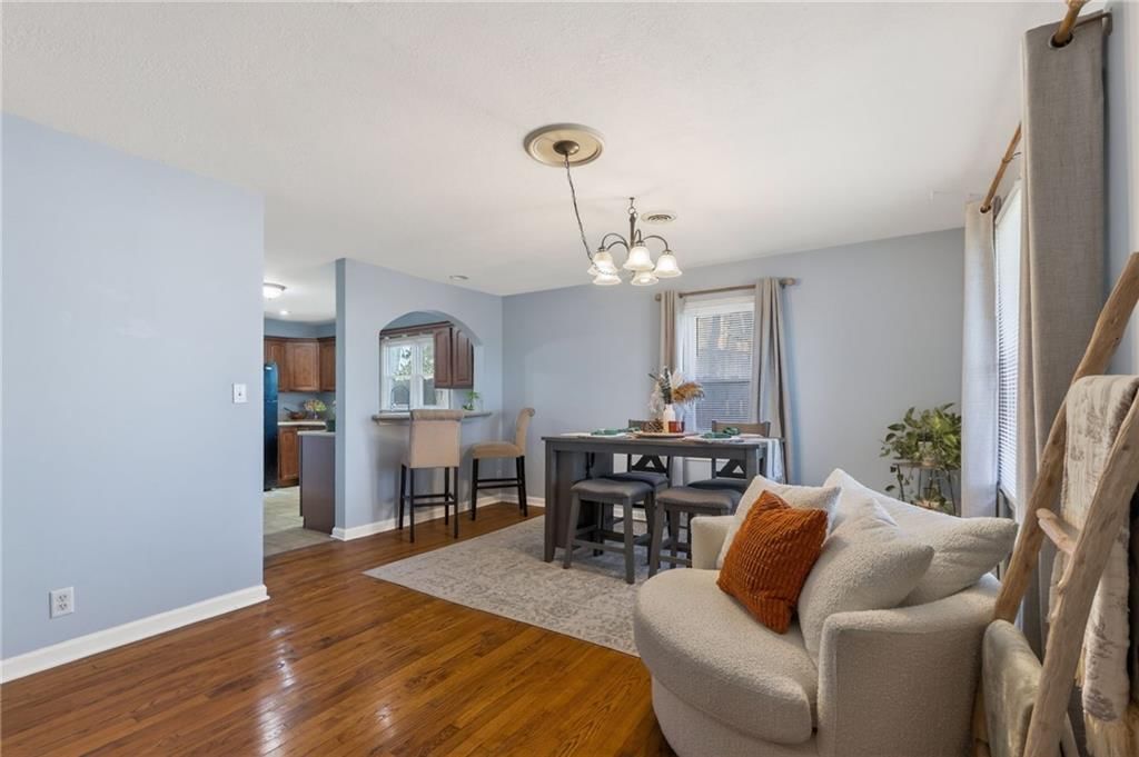 36 N Ridge Avenue — photo 3