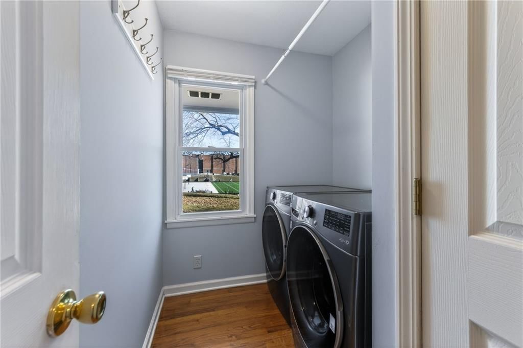 36 N Ridge Avenue — photo 17