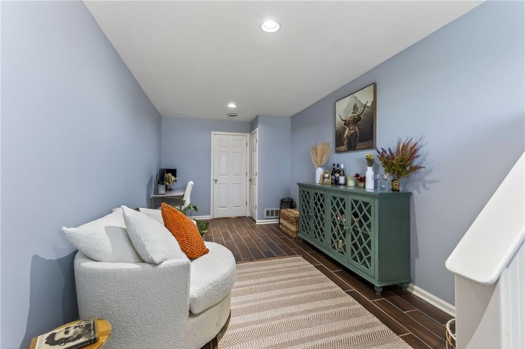 36 N Ridge Avenue — photo 18