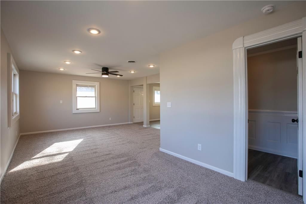 400 N Main Terrace — photo 13