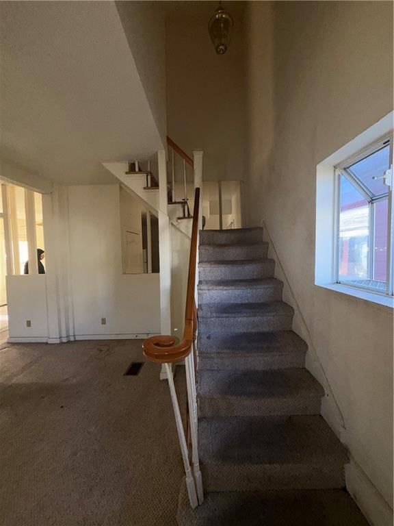 2328 PROSPECT Avenue — photo 10