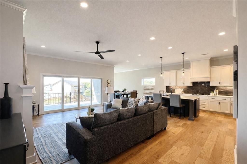 2762 SW 11th Terrace — photo 4