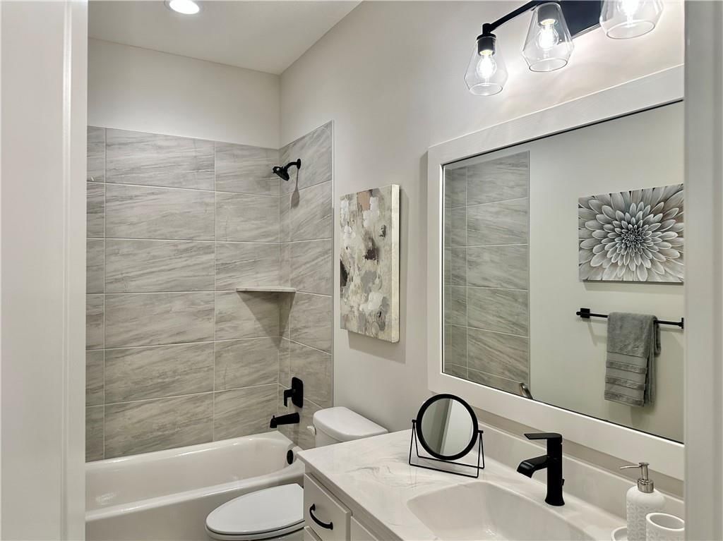 2762 SW 11th Terrace — photo 8
