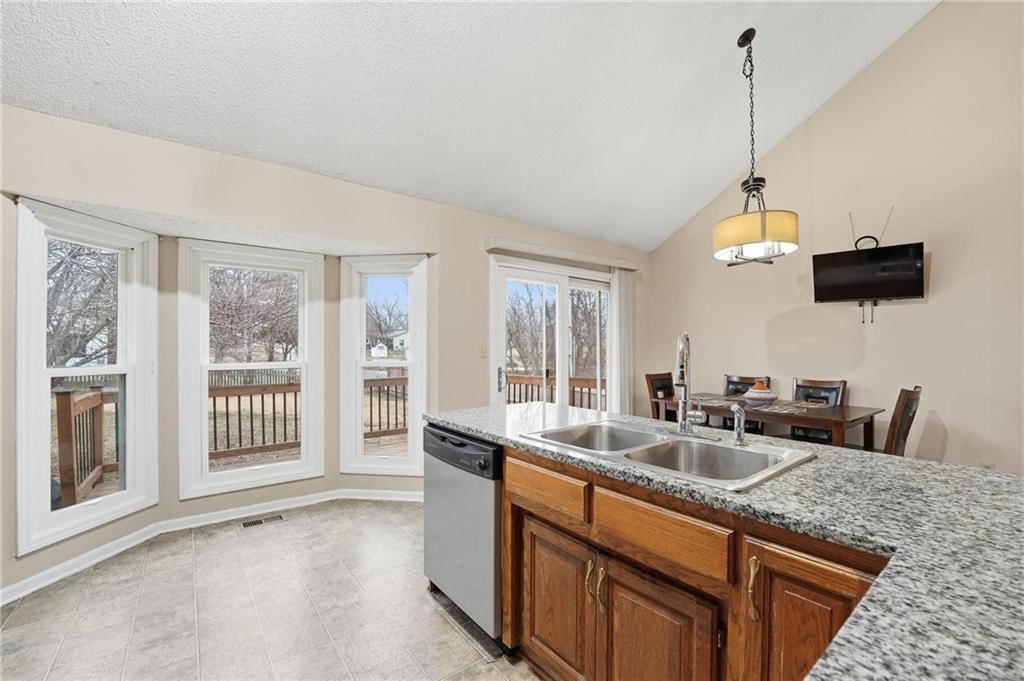 6801 T Gabbert Drive — photo 11