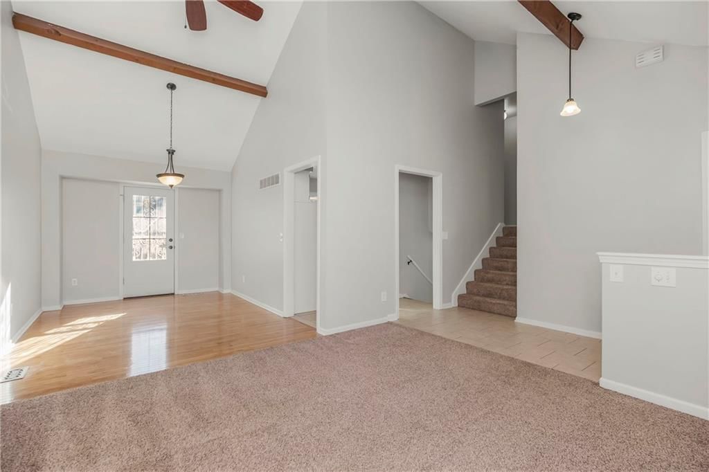 321 SE GREYSTONE Drive — photo 6