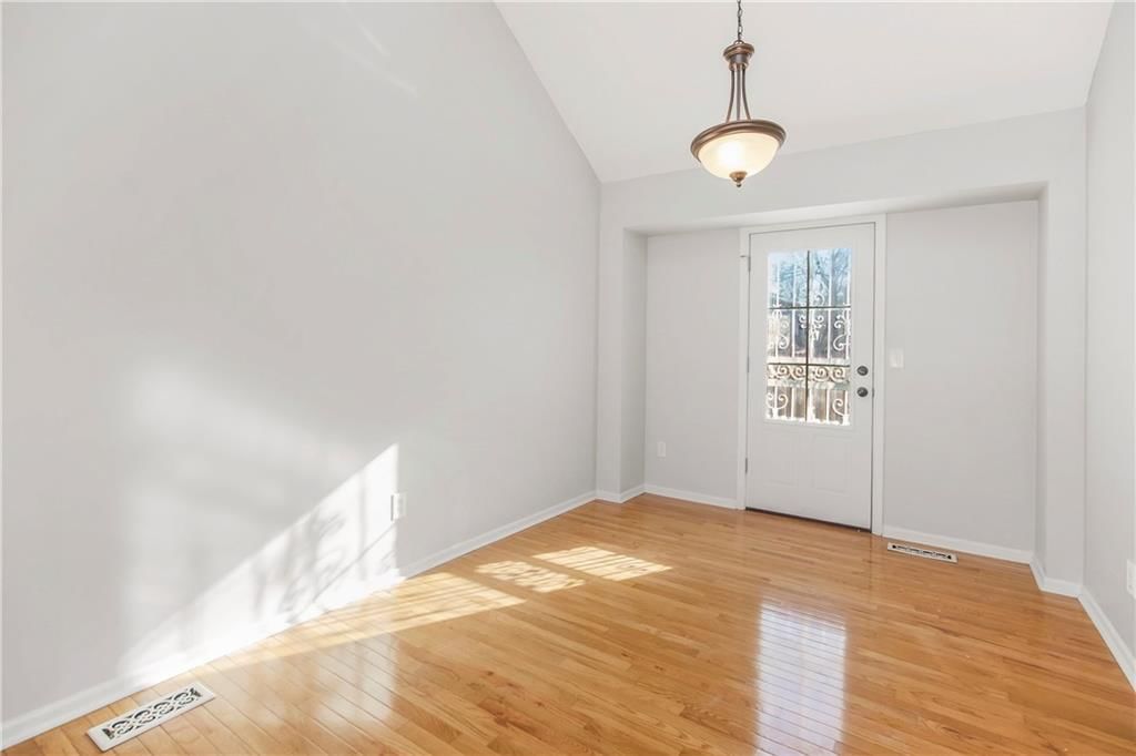 321 SE GREYSTONE Drive — photo 7