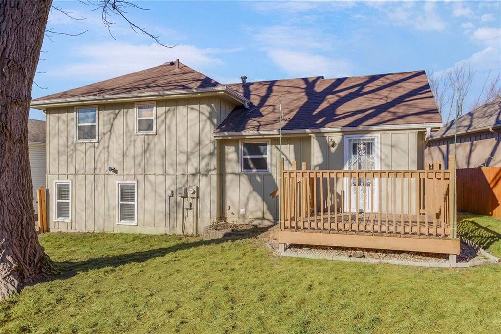 321 SE GREYSTONE Drive — photo 29