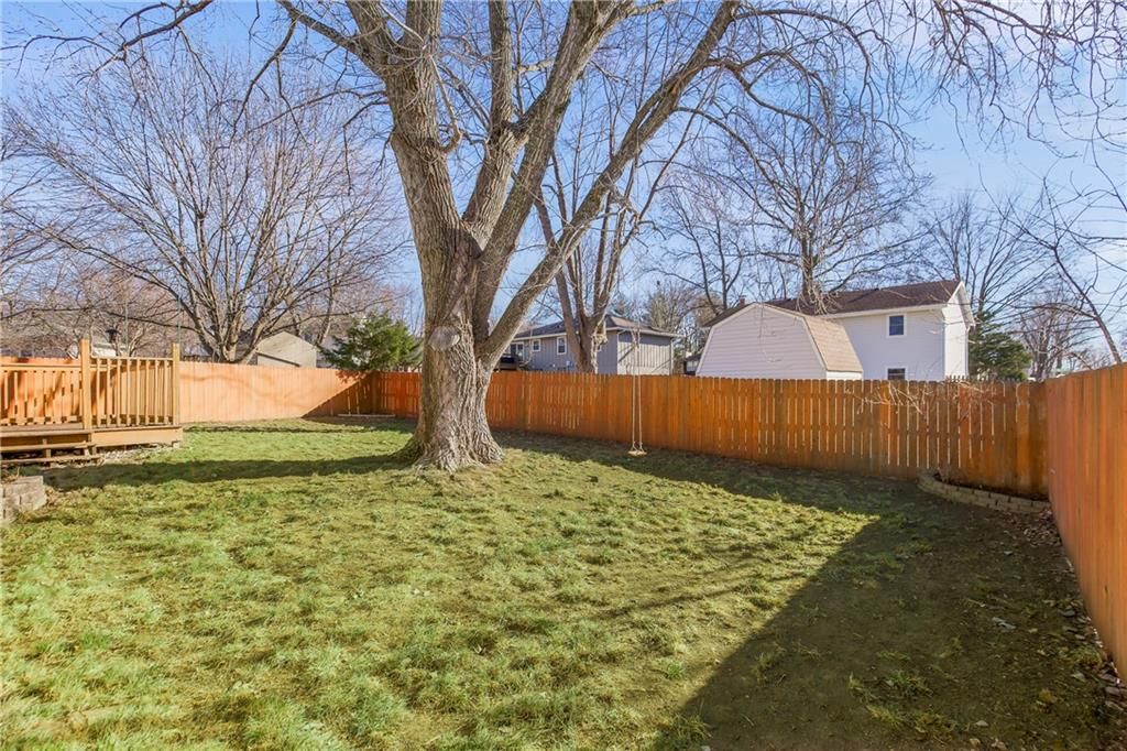 321 SE GREYSTONE Drive — photo 30