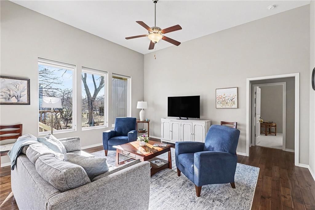 1040 N Sumac Street — photo 8