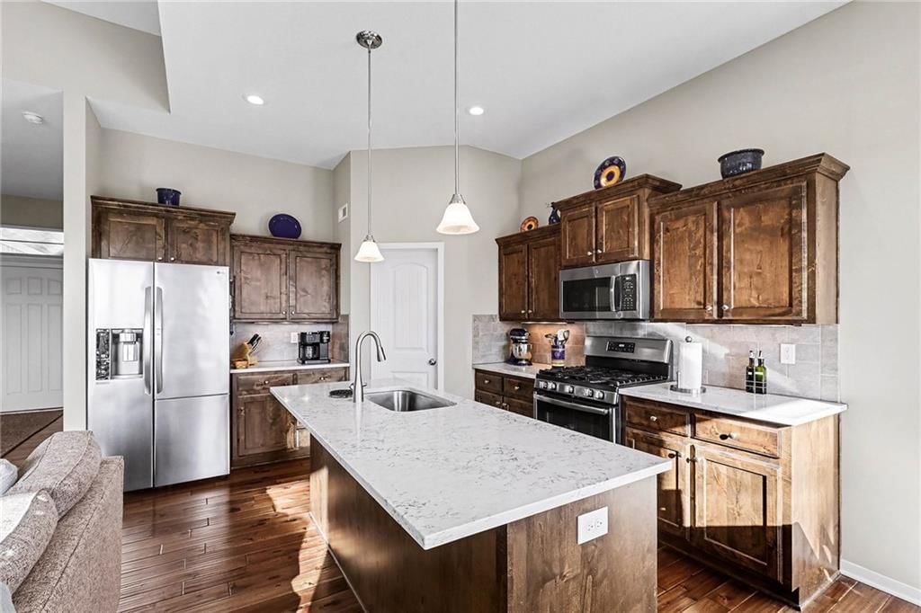 1040 N Sumac Street — photo 12