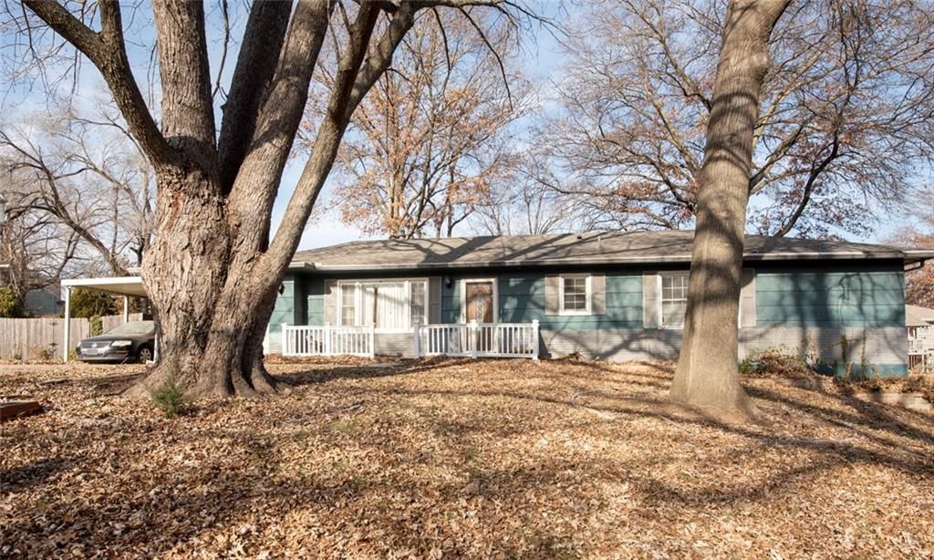 7000 Rowland Avenue — photo 2