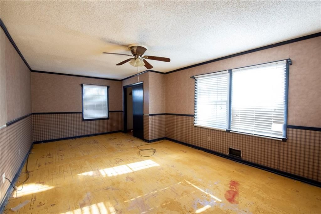 7000 Rowland Avenue — photo 7