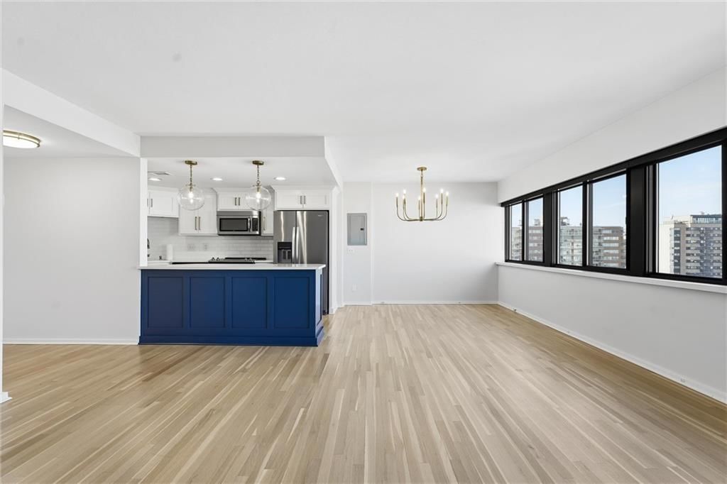 803 W 48th Street — photo 11