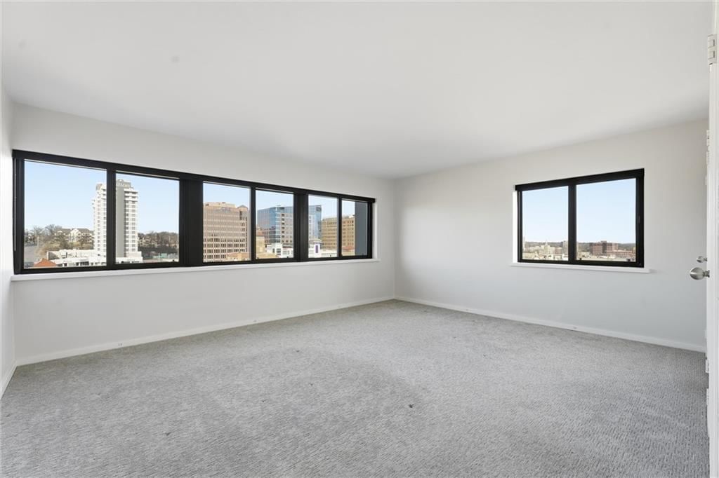 803 W 48th Street — photo 14
