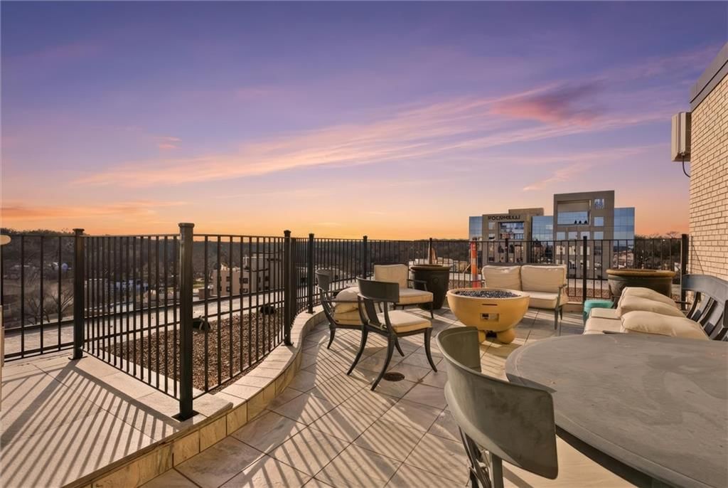 803 W 48th Street — photo 25
