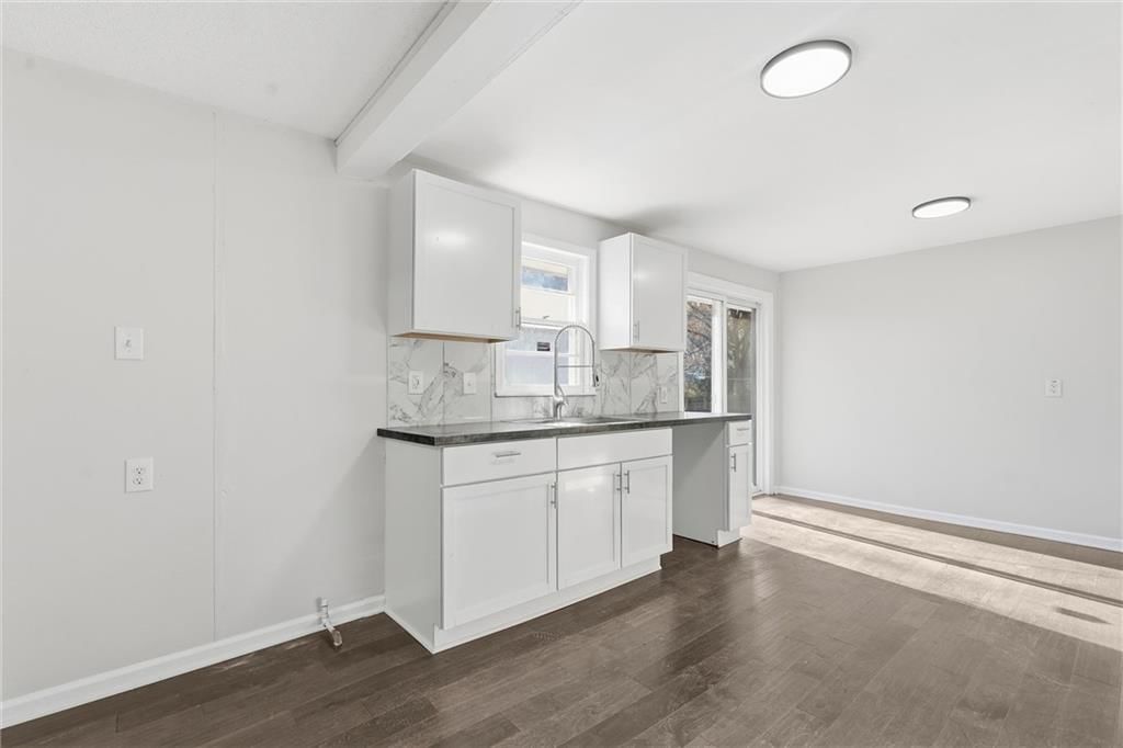 6219 Lathrop Avenue — photo 11