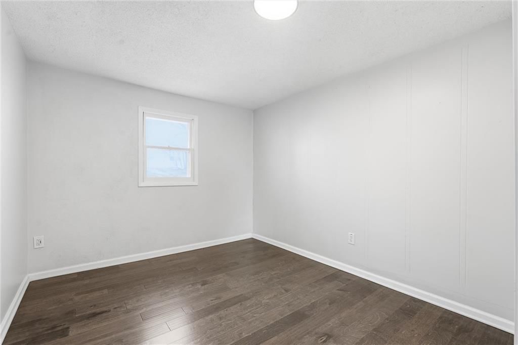 6219 Lathrop Avenue — photo 17