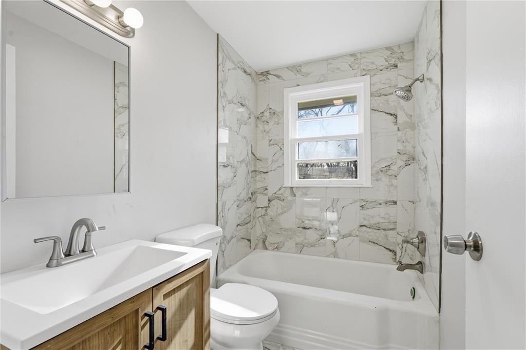 6219 Lathrop Avenue — photo 18
