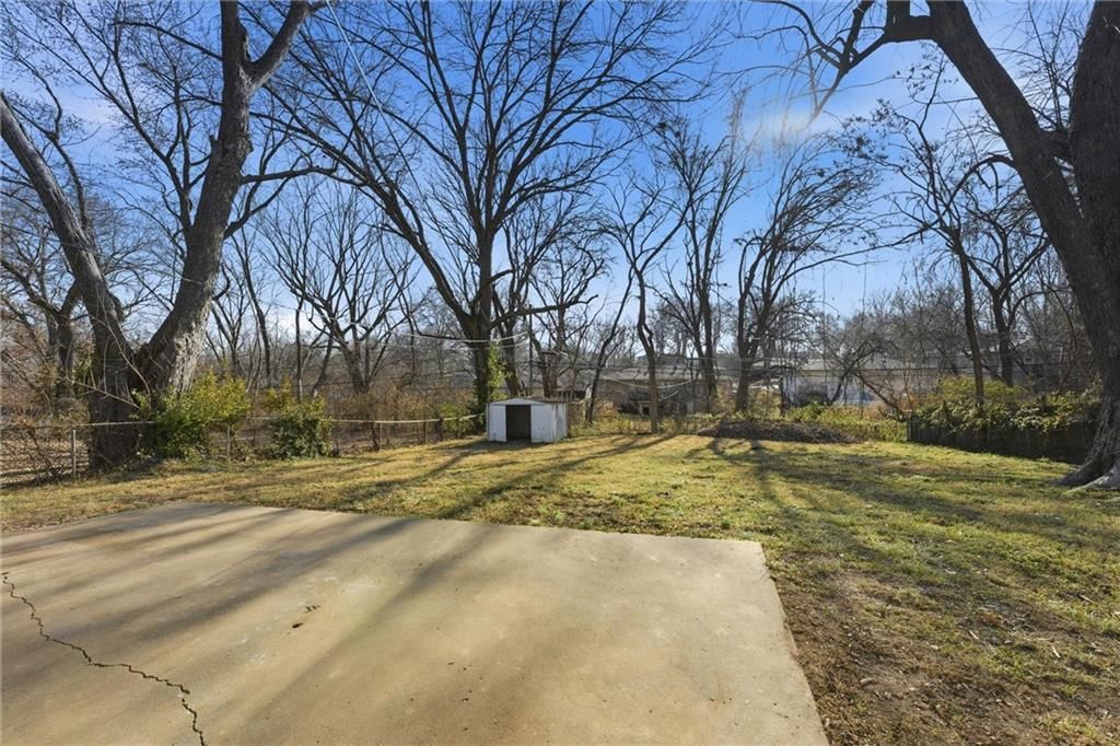 6219 Lathrop Avenue — photo 20