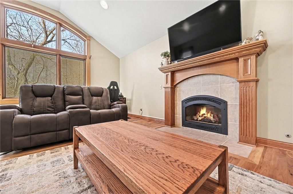 3004 Lakeview Terrace — photo 9