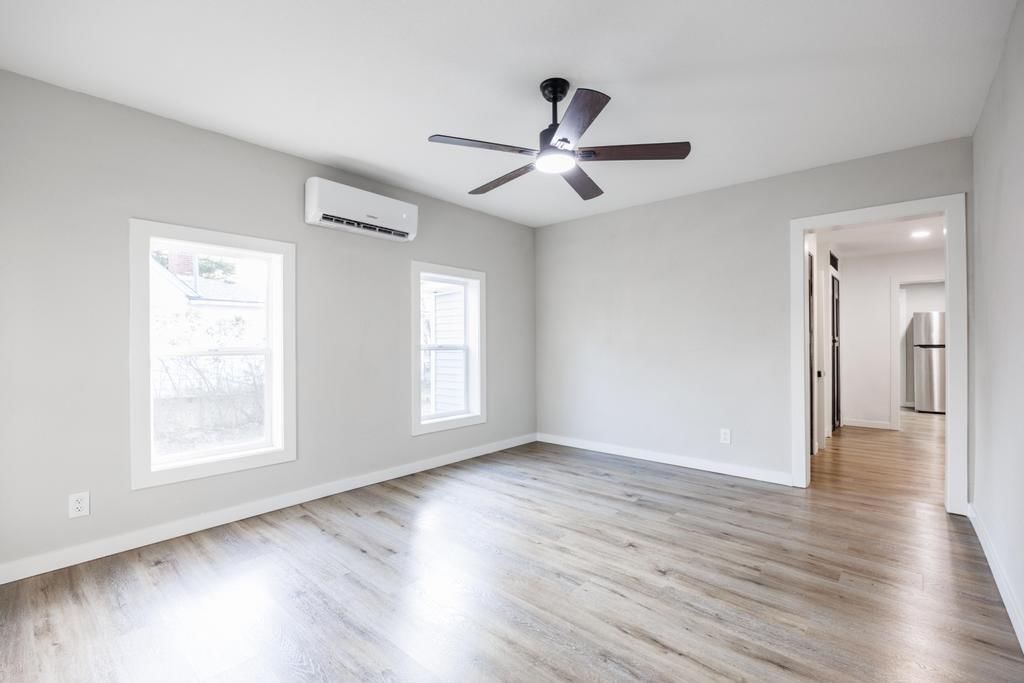 416 Burke Street — photo 4
