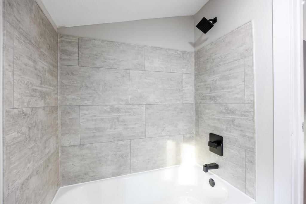 416 Burke Street — photo 11