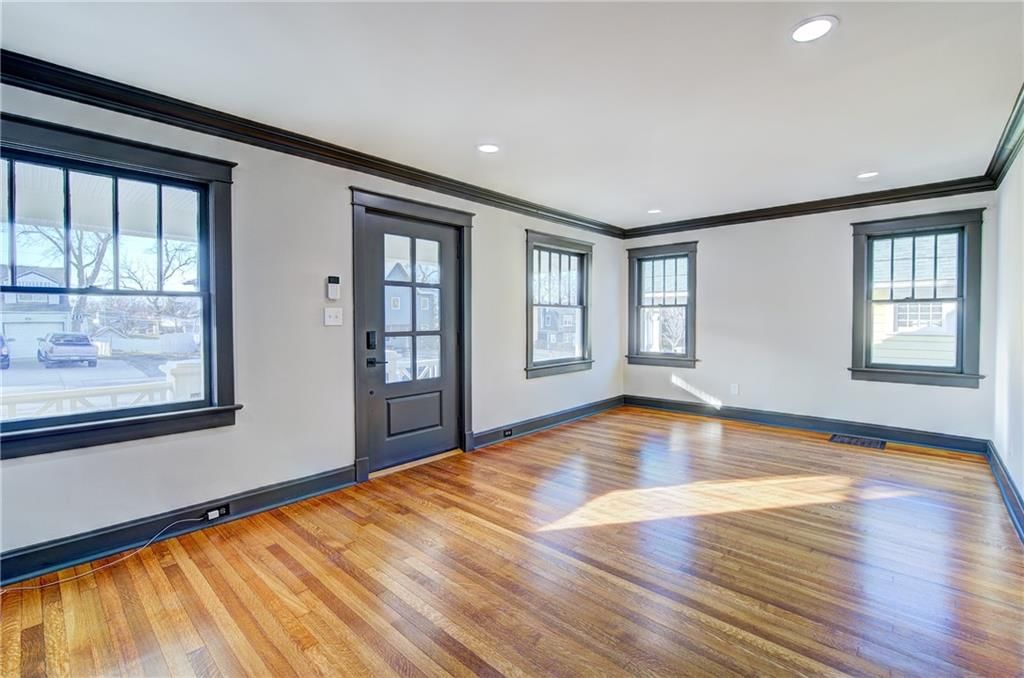 5433 Tracy Avenue — photo 8