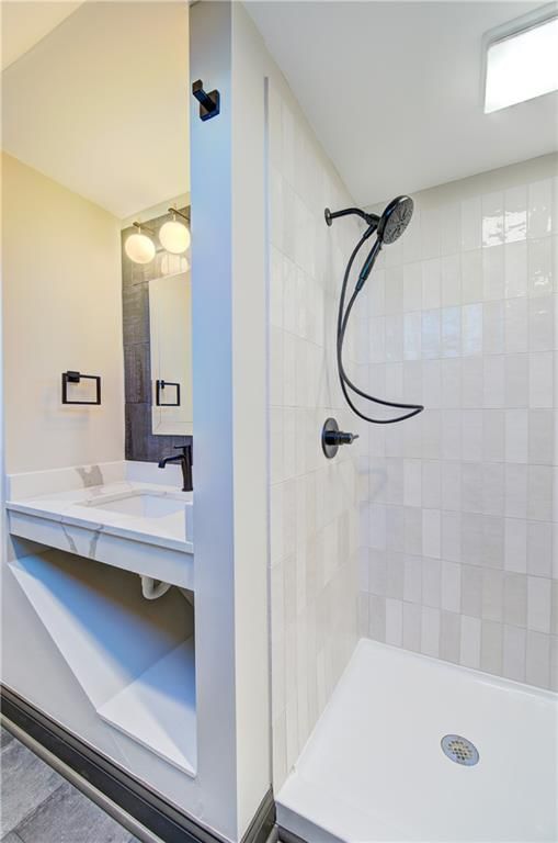 5433 Tracy Avenue — photo 31
