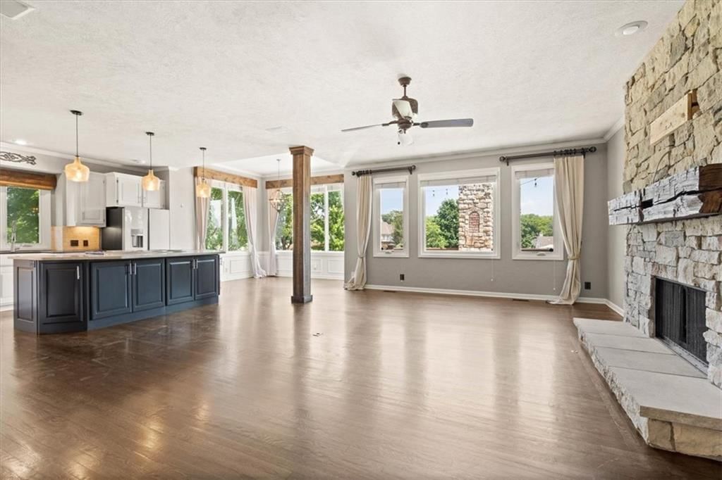 14605 Dearborn Street — photo 17