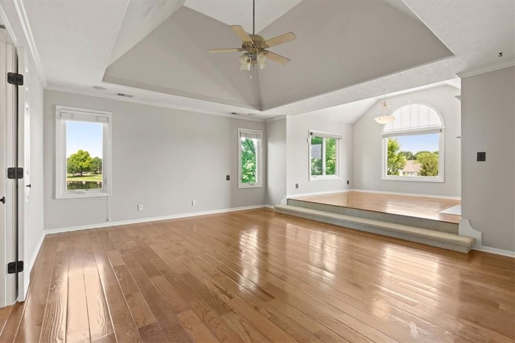14605 Dearborn Street — photo 32