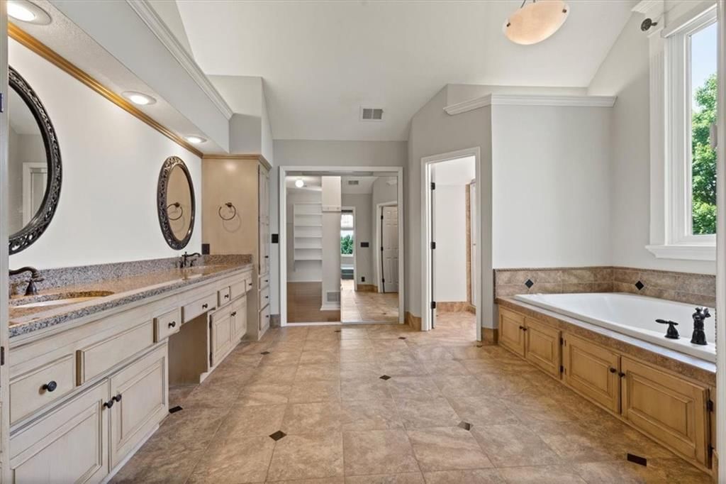 14605 Dearborn Street — photo 34