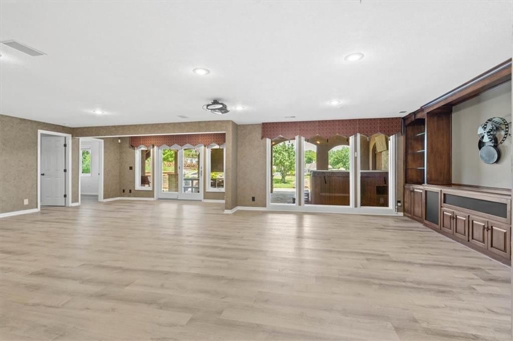 14605 Dearborn Street — photo 39