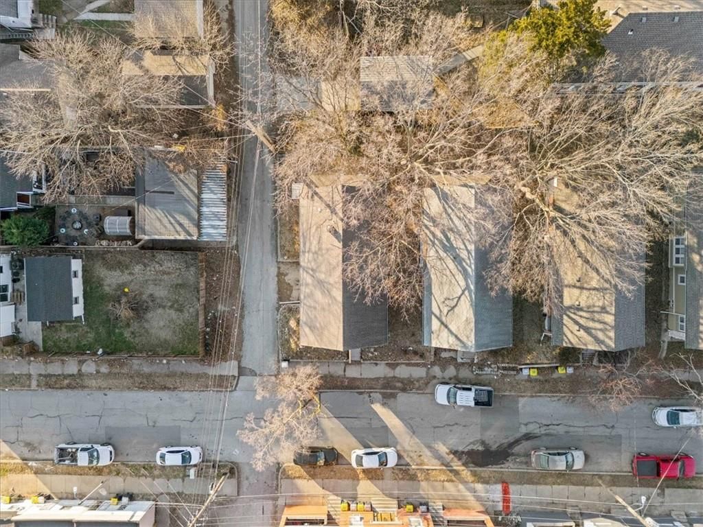 114 N Askew Avenue — photo 16