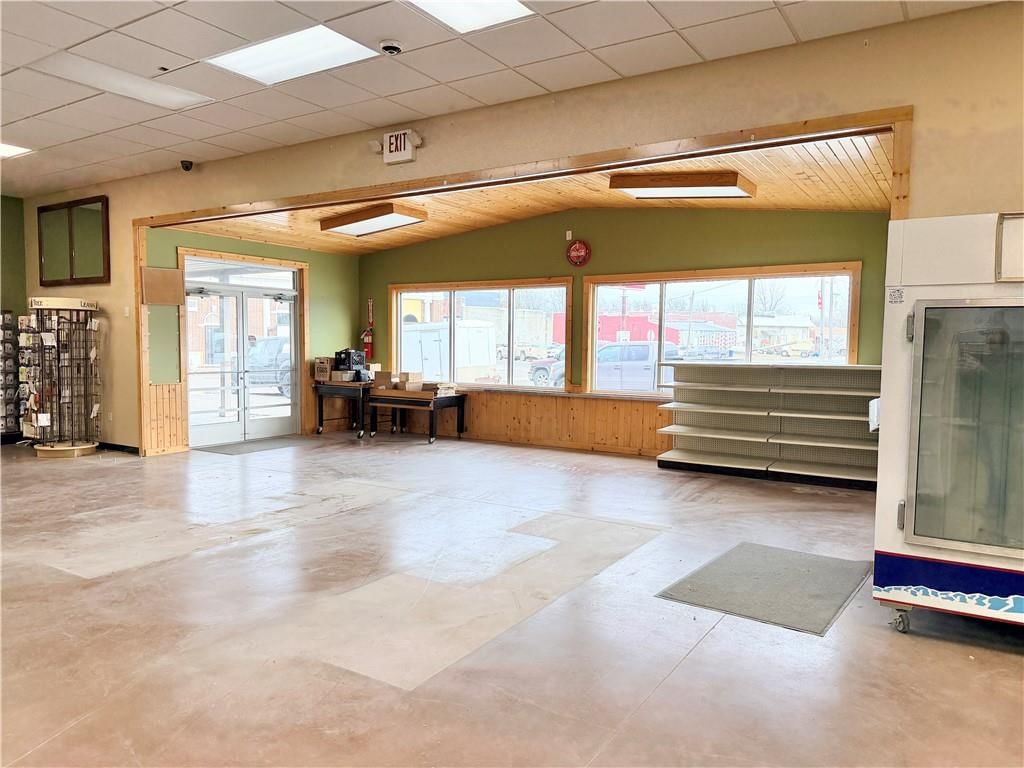 302 S Broadway Street — photo 6