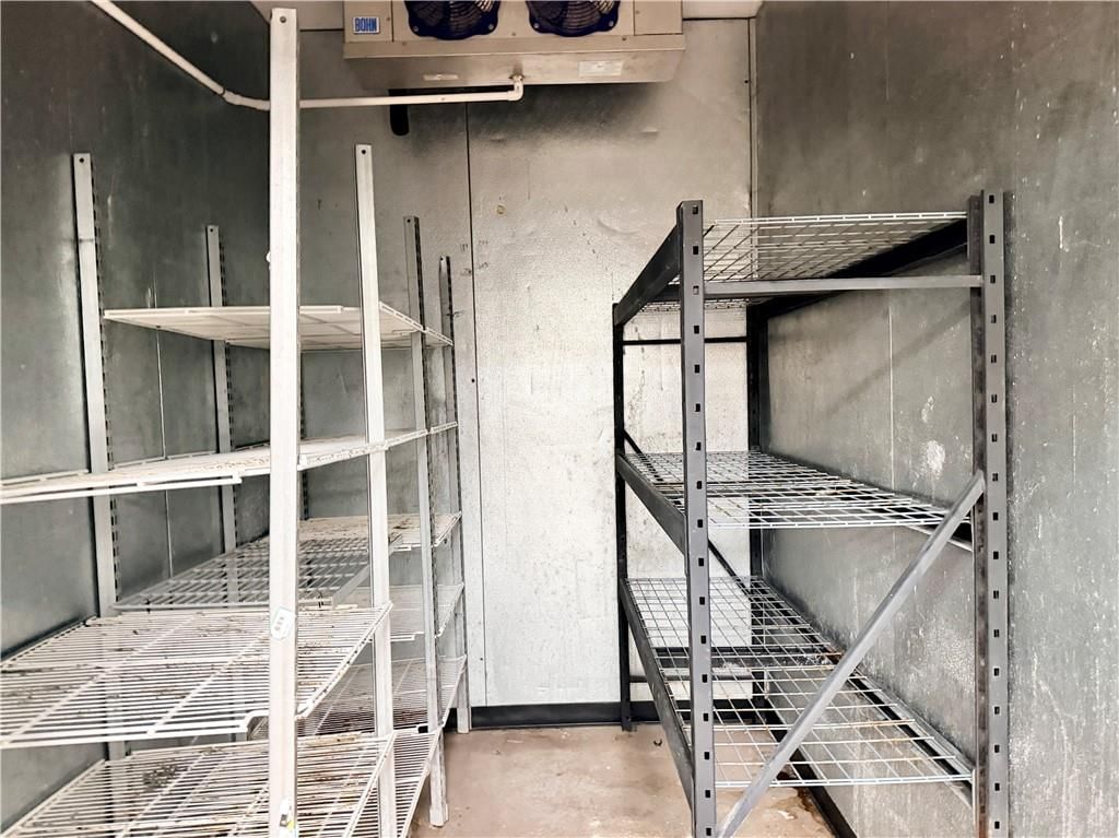 302 S Broadway Street — photo 18